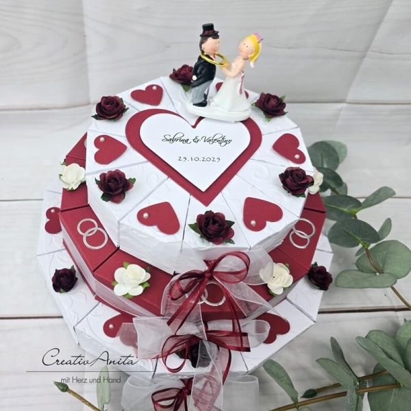 Schachteltorte 3-stöckig mit Herzen & Rosen - Geldgeschenk Hochzeit geprägt in WEISS-BORDEAUX-WEISS